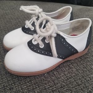 50s style oxford shoe